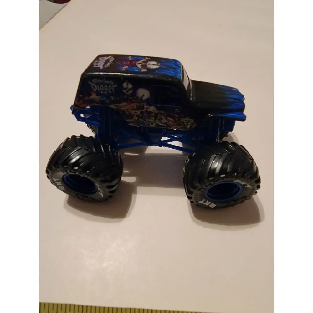 Hot Wheels Monster Jam 1/64 RARE Son Uva Digger Truck Diecast Toy Car